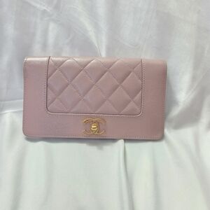 Authentic CHANEL 22-Series Classic Quilted Flap Wallet Pink